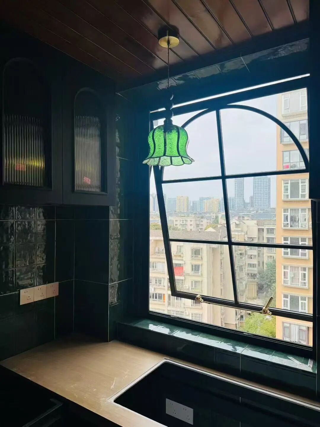 審美不妥協(xié)？這扇法式復(fù)古窗，正是你的答案。